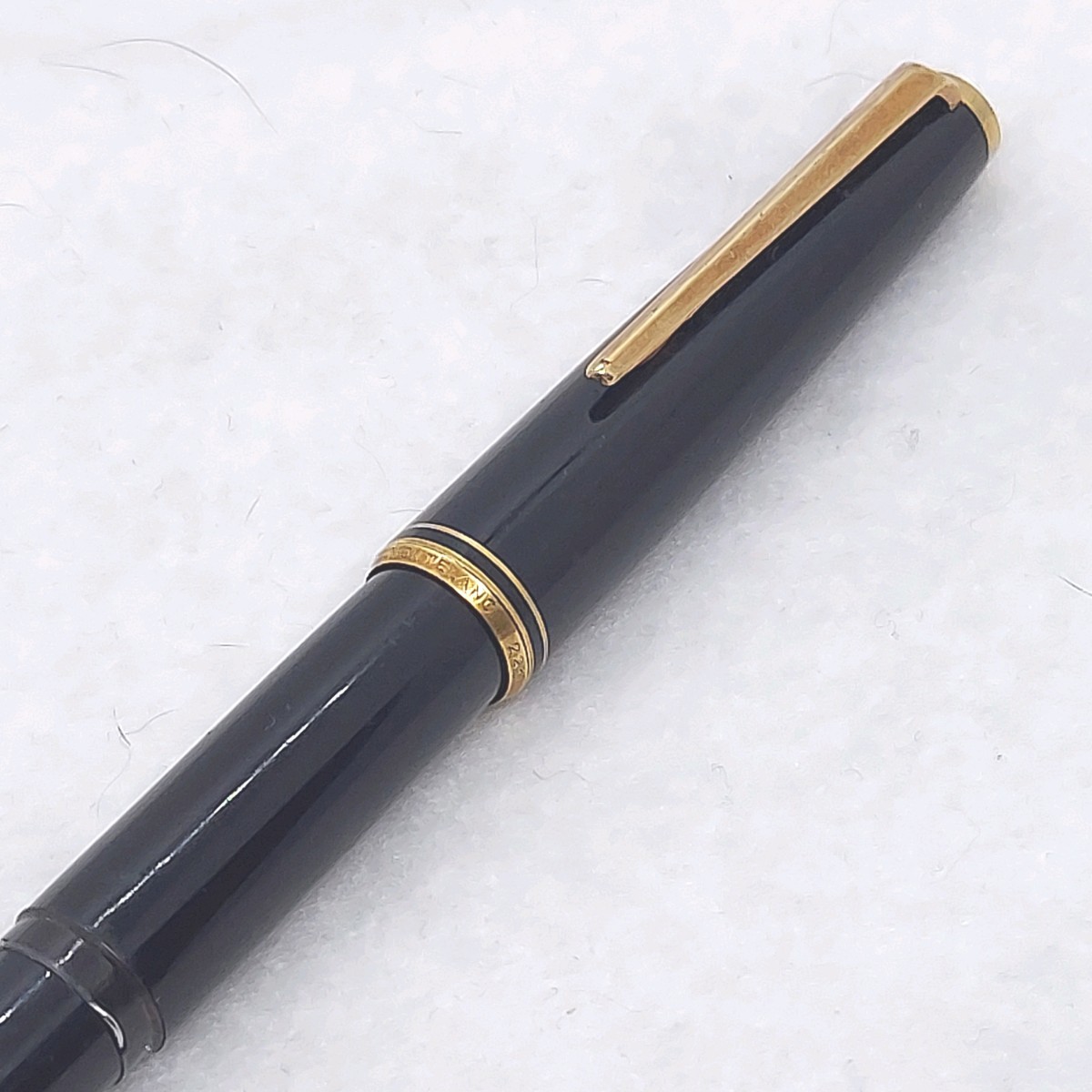 未使用に近い モンブラン No.221 ブラック F 細字 万年筆 M19