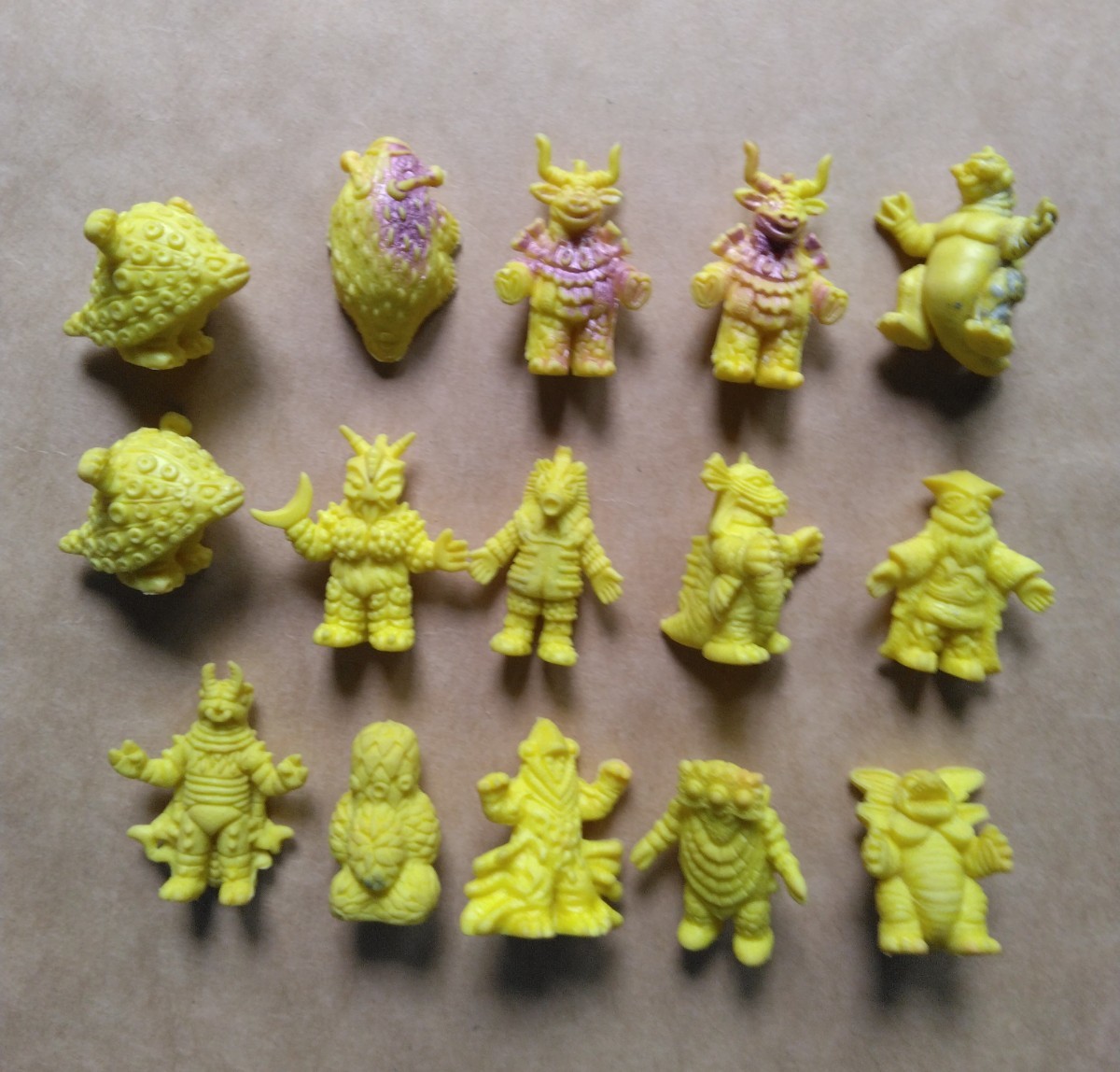 怪獣消しゴムシリーズミクラス（黄色）