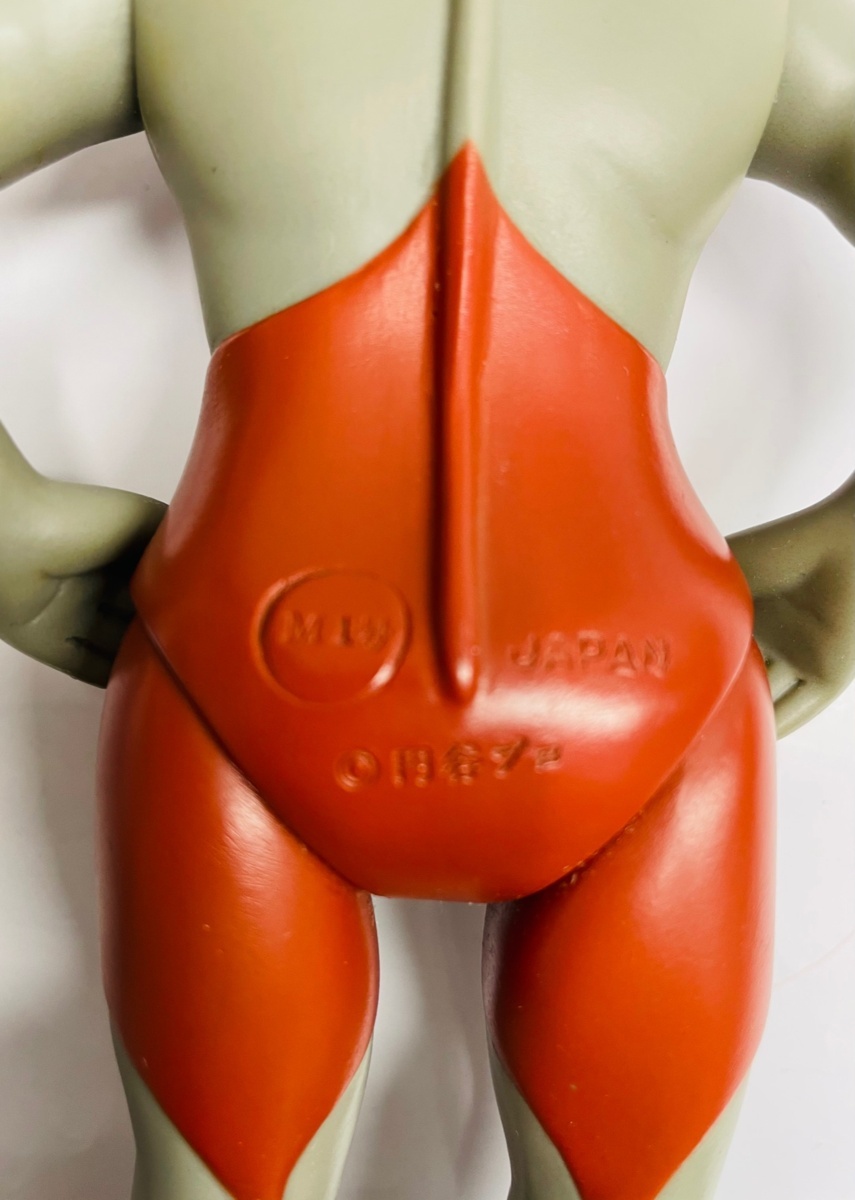 ○ウルトラマン ソフビフィギュア M1号 グレー成形 現状品 円谷プロ