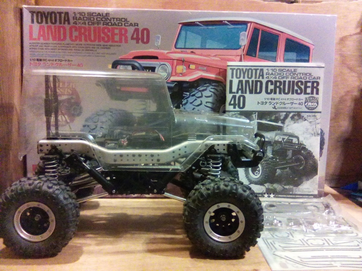 タミヤ トヨタ ランドクルーザー40 キット(未組立)※セット内容は画像を
