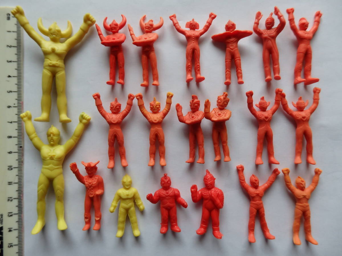 希少 ウルトラマン 消しゴム メトロン星人 バルタン 円谷プロ 希少