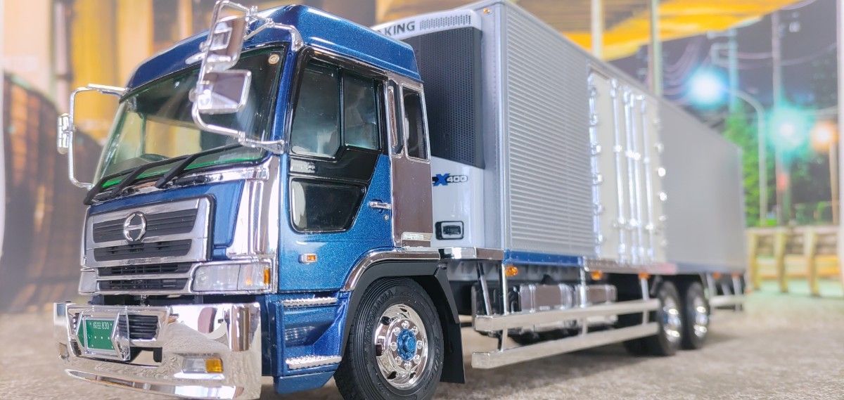 アオシマヘビーフレイトプロフィアデコトラ完成品 Amazon.co.jp