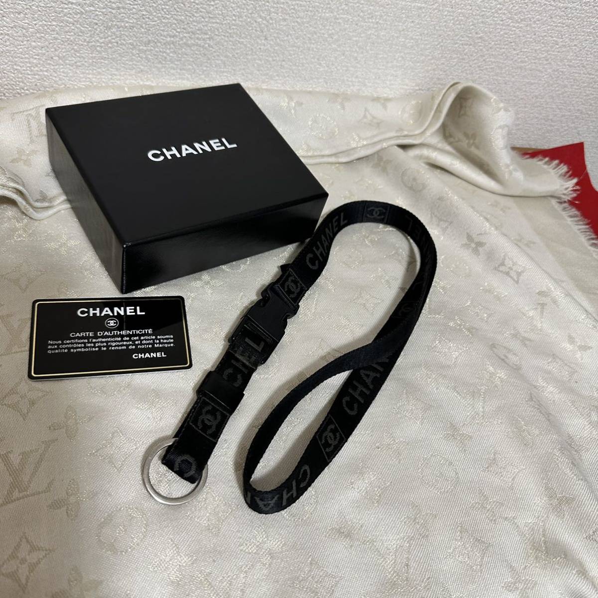 希少 CHANEL シャネル ネックストラップ ココマーク ロゴ ブラック 首