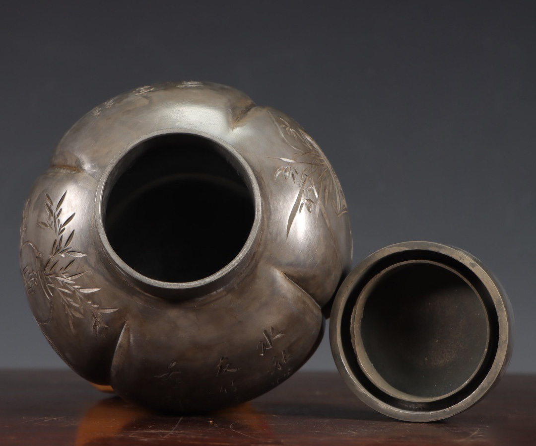 煎茶道具 古錫 陸裕隆造銘 鎚目花文 茶壷 茶心壷 約364g M R6098 煎茶