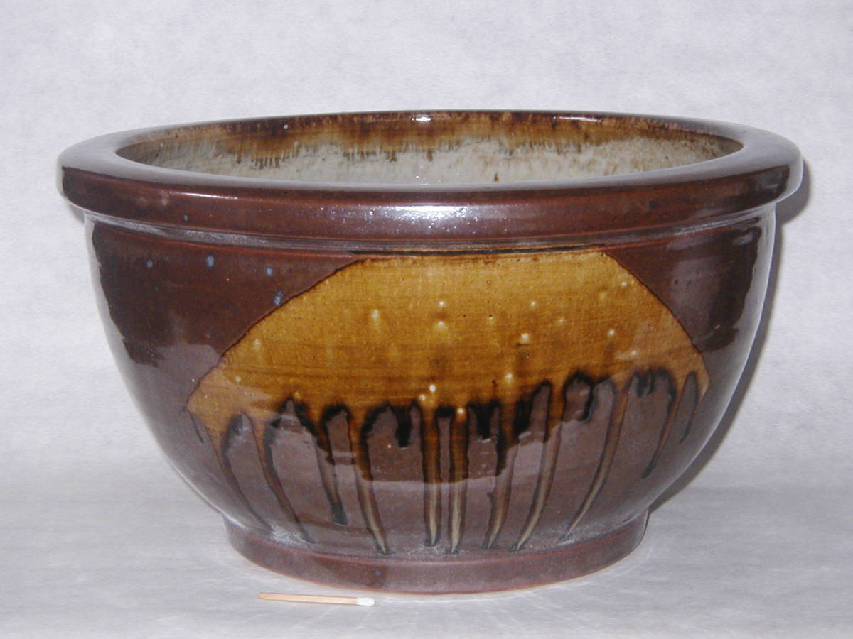 江津焼「睡蓮鉢（1尺1寸 高品質 ）」窯傷有り 江津焼「睡蓮