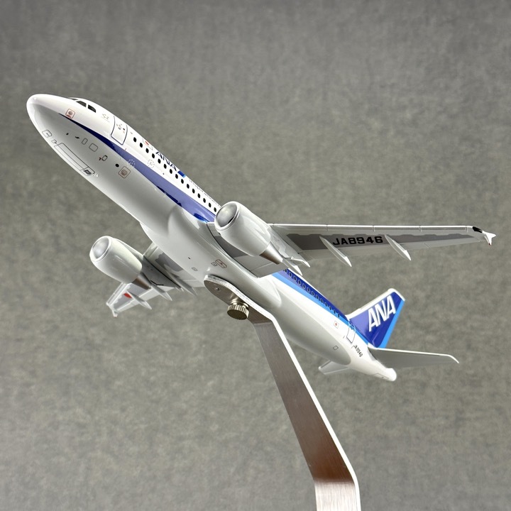 全日空 ANA A320 航空機模型 1/144 全日空 ANA A320 航空機模型 1/144