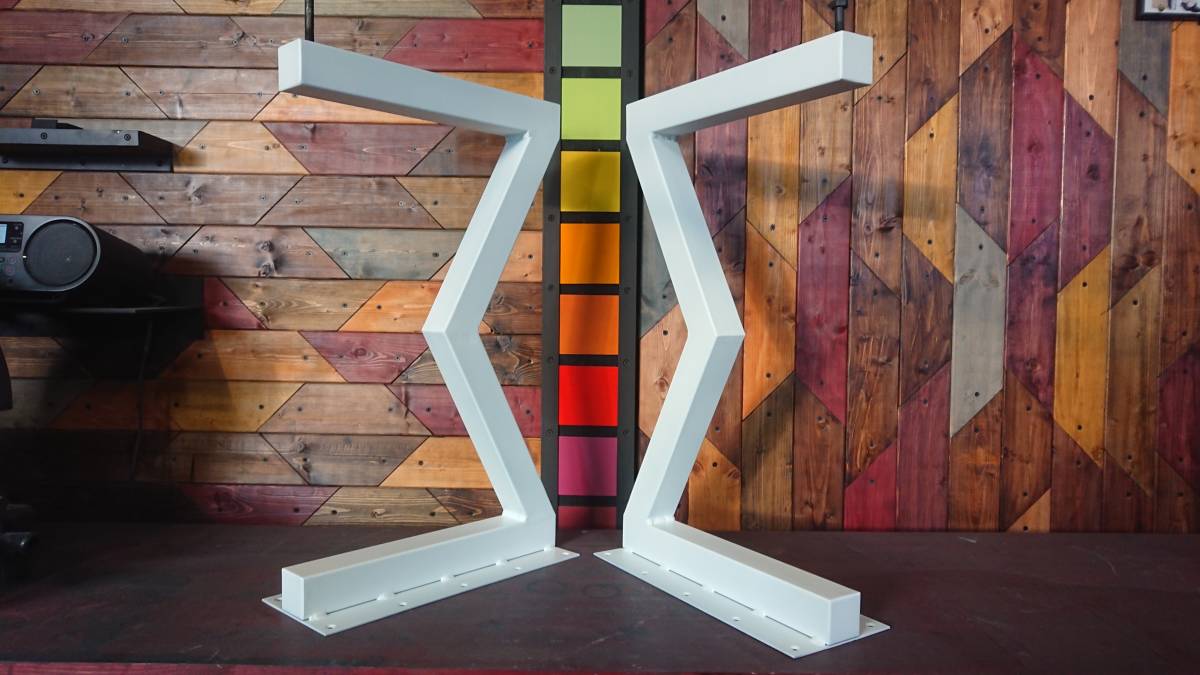 マットホワイトでアイアンな極太＆フラット鉄脚♪ 50×50×650mm