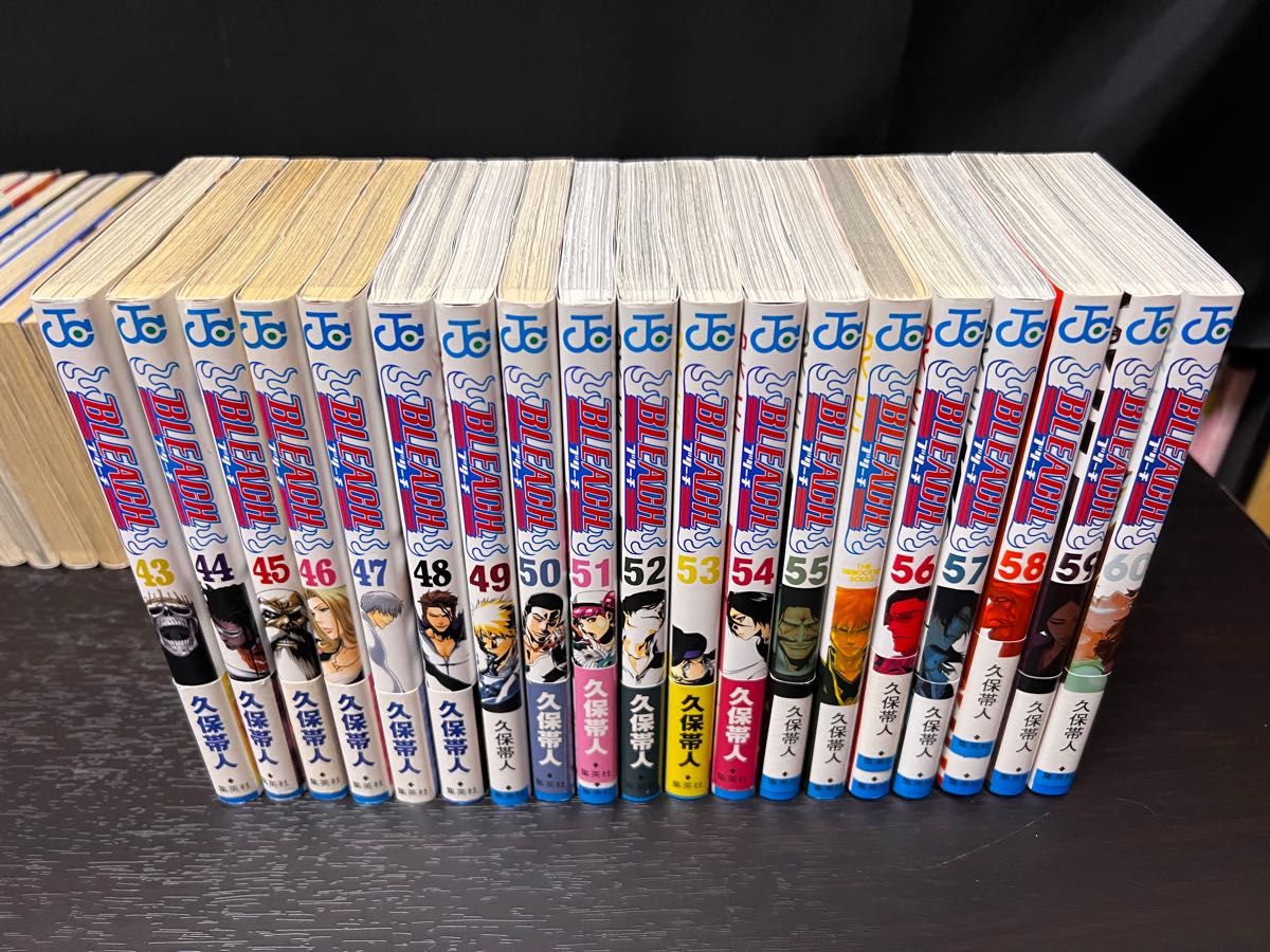 BLEACH 全巻セット＋小説キャラクターブックその他おまけ付き BLEACH