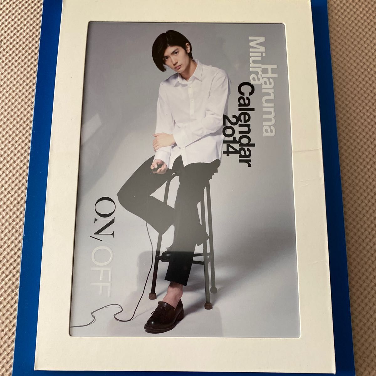 最終値下げ】三浦春馬 カレンダー 2014 ON/OFF 三浦春馬 カレンダー