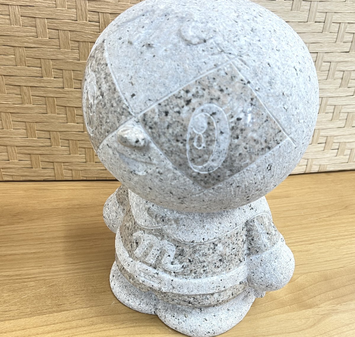 メロンパンナちゃんのスタチュー (H=30cm) 立ちポーズ 天然みかげ石製