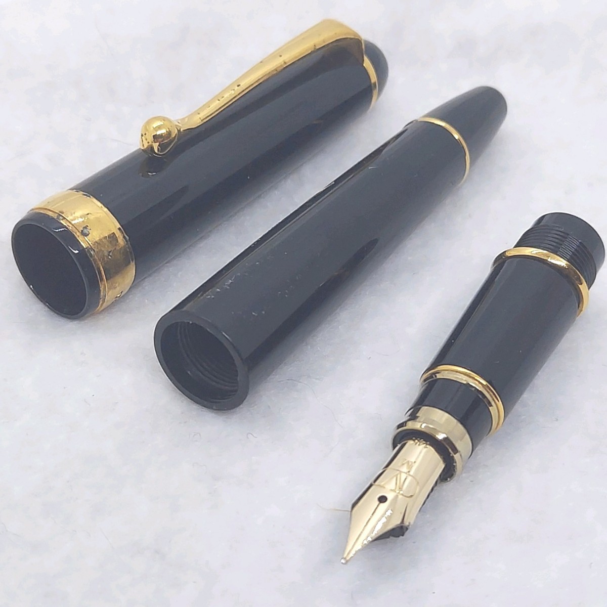 バレンチノ VALENTINO 万年筆 ペン先14K｜Yahoo!フリマ（旧PayPayフリマ）