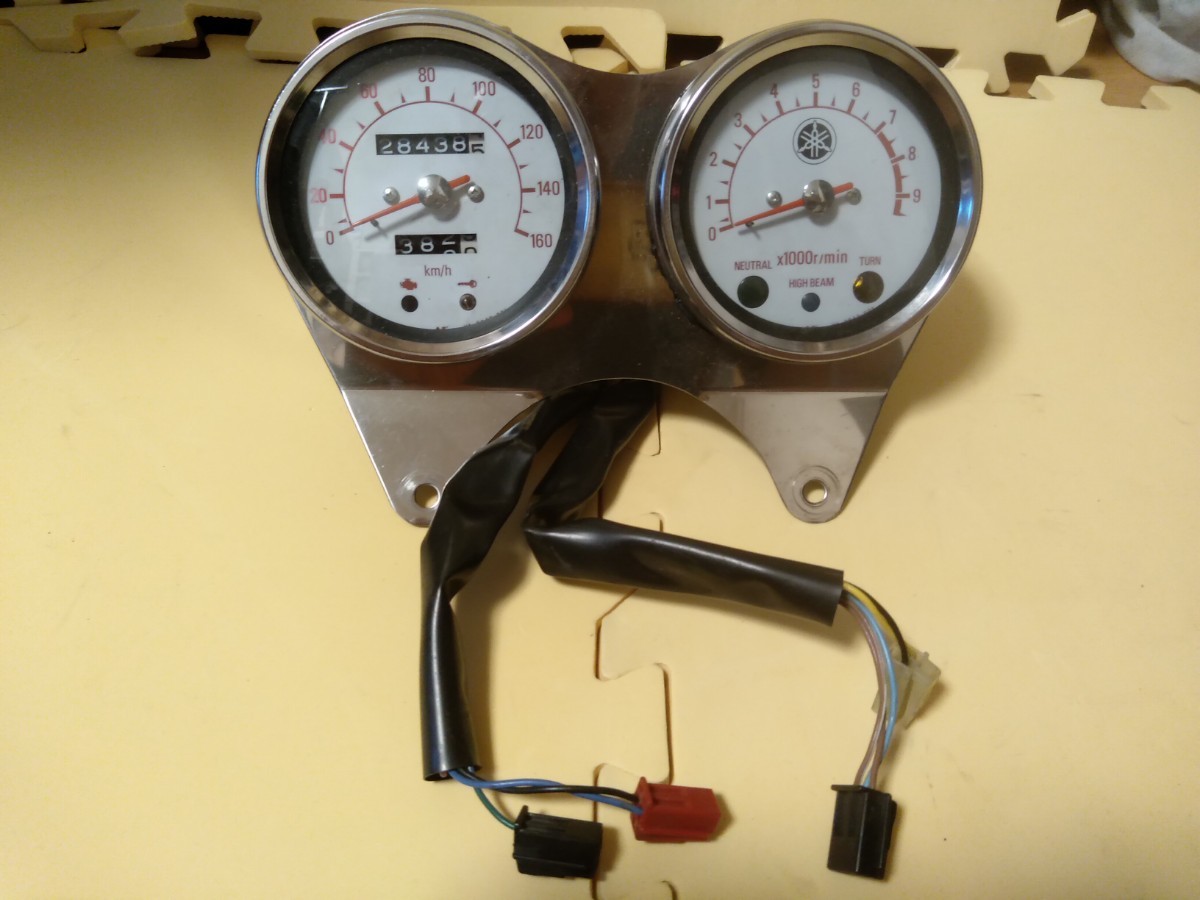 SR400 BC-RH01J 純正 スピードメーター タコメーター ステー