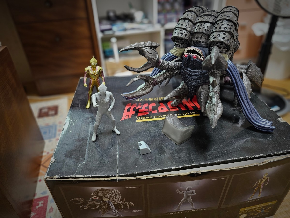 ウルトラマンティガ光と闇の最終決戦セット ウルトラマンティガ 光と闇