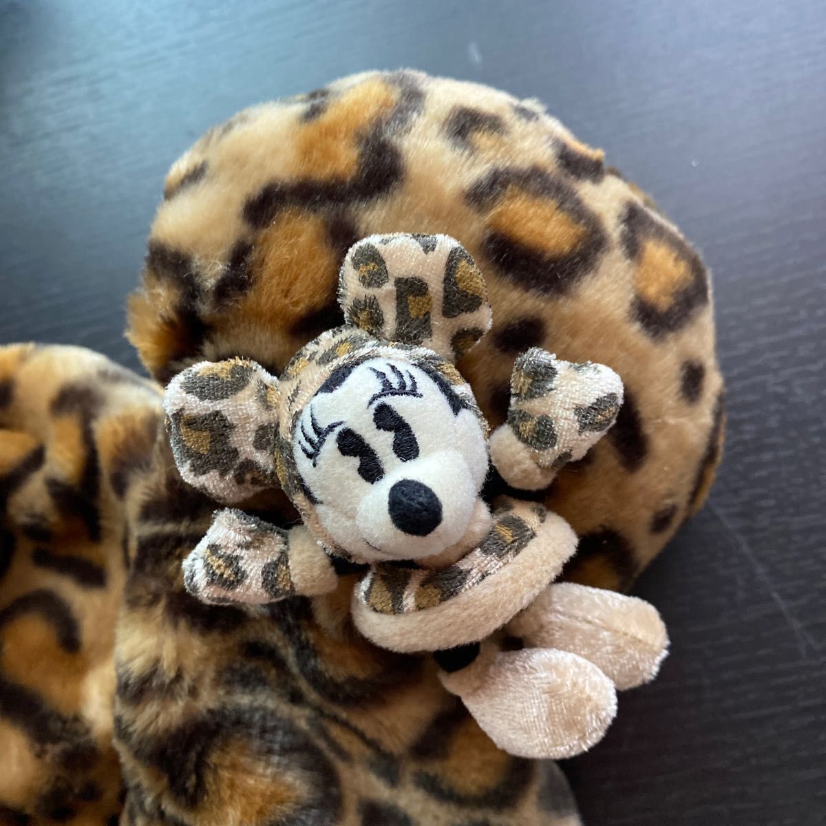 廃盤品 激レア ディズニーヒョウ柄マフラーキャップDisneyディズニー