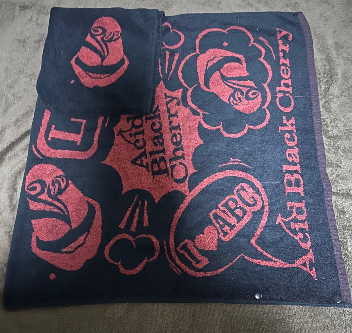 本日限定値下げ Acid Black Cherry アシッドブラックチェリー フード