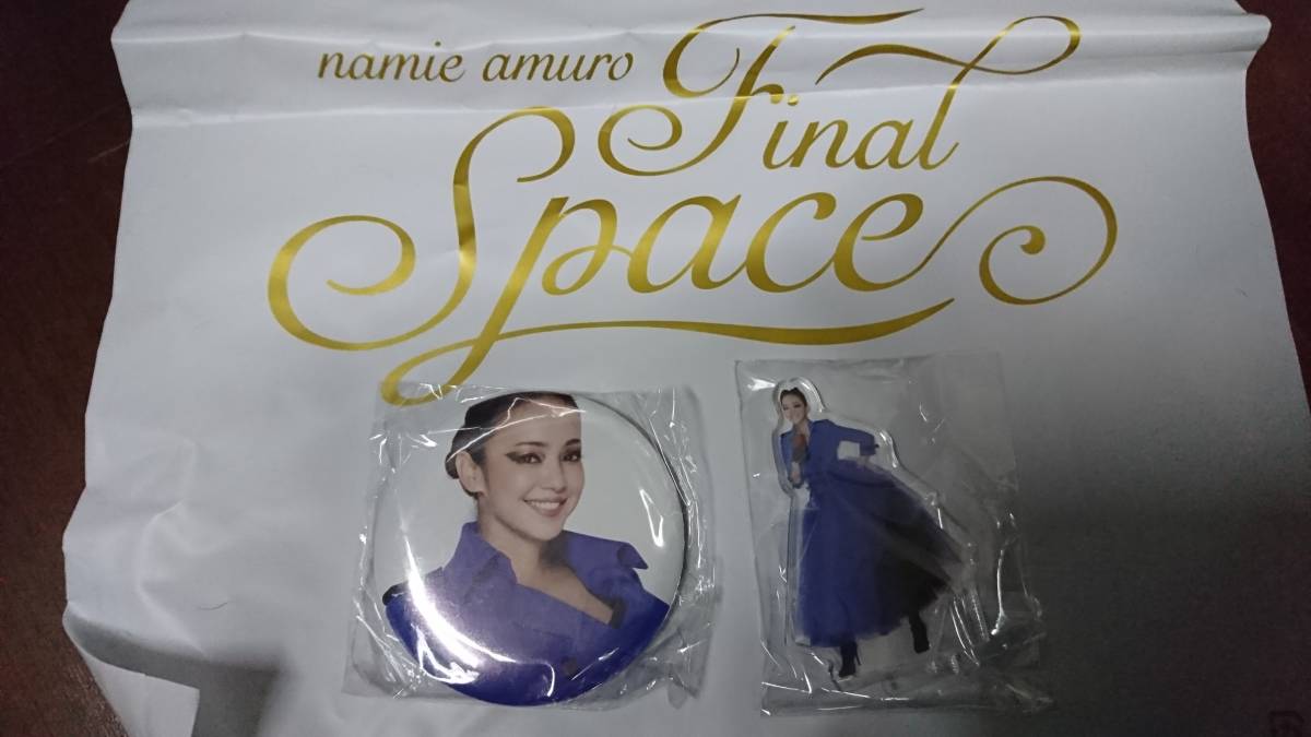 安室奈美恵渋谷109ポップアップストア限定ガチャ1992年マグネット2点