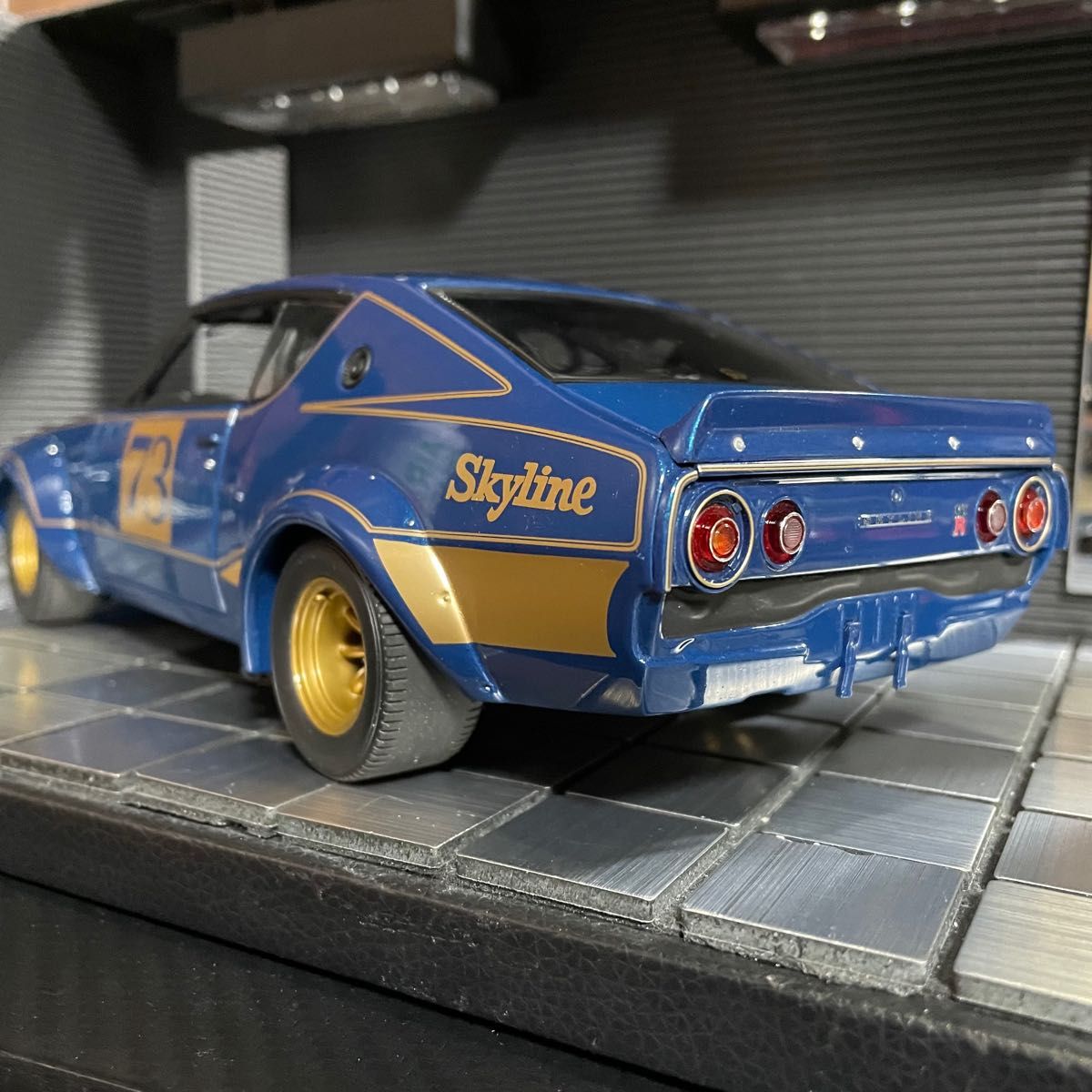 ニッサン スカイライン 2000 GT-R 1972 ケンメリ 1/18 京商 Amazon