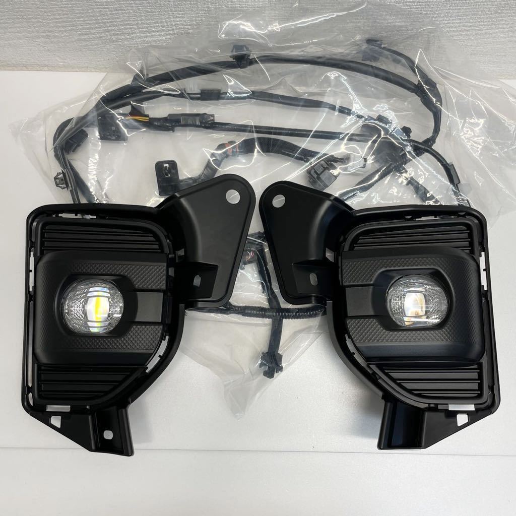 6型ハイエース ダークプライムⅡ 純正LEDヘッドライト 4型 5型 左右セット