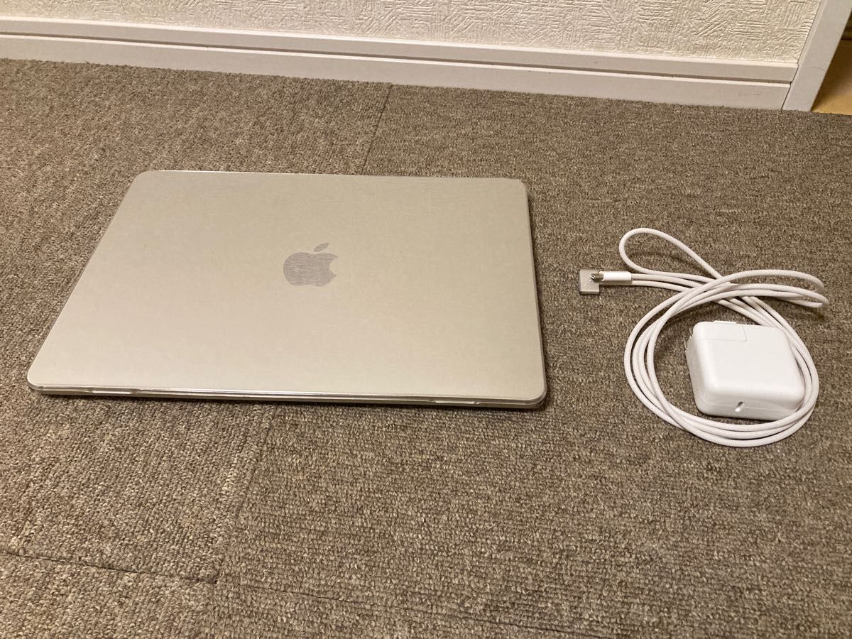 Apple Macbook Air M2モデル スターライト 【公式通販】