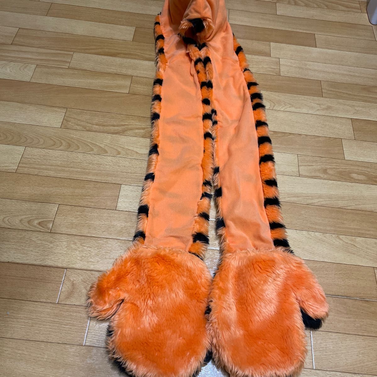 ディズニーリゾート くまのプーさん ティガー ファンキャップ マフラー