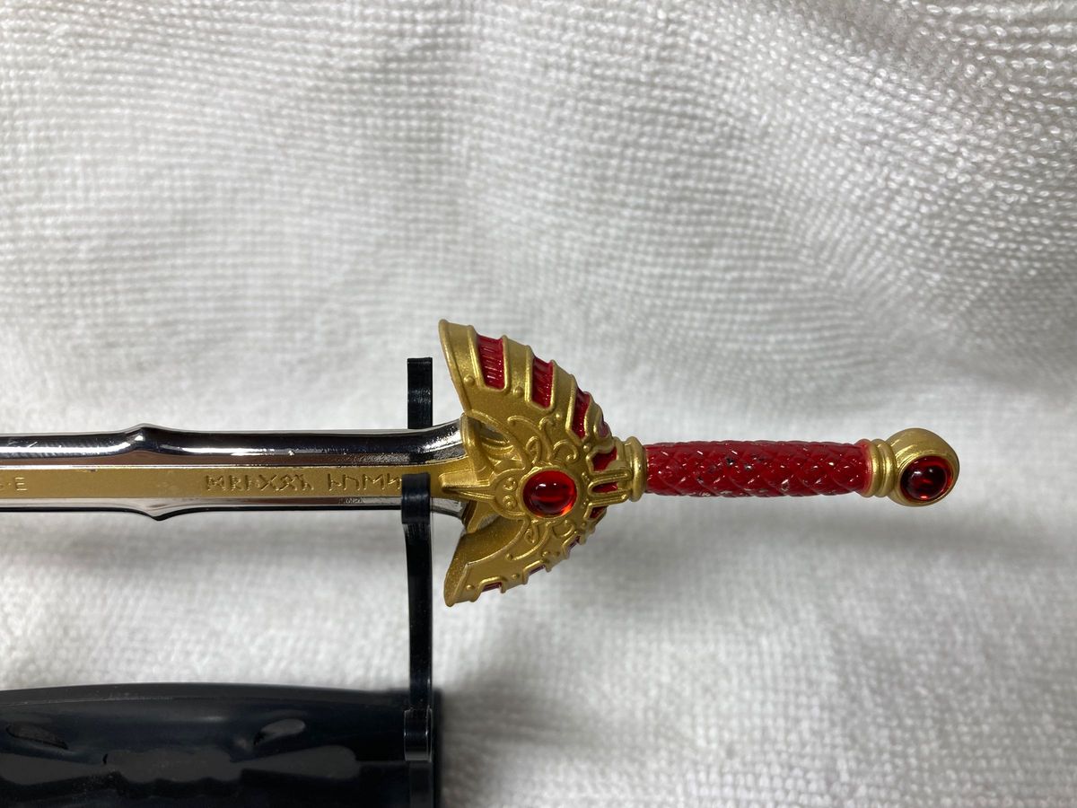 ドラゴンクエス 35周年記念 ロトの剣ロトの盾 メタリックアイテムズ