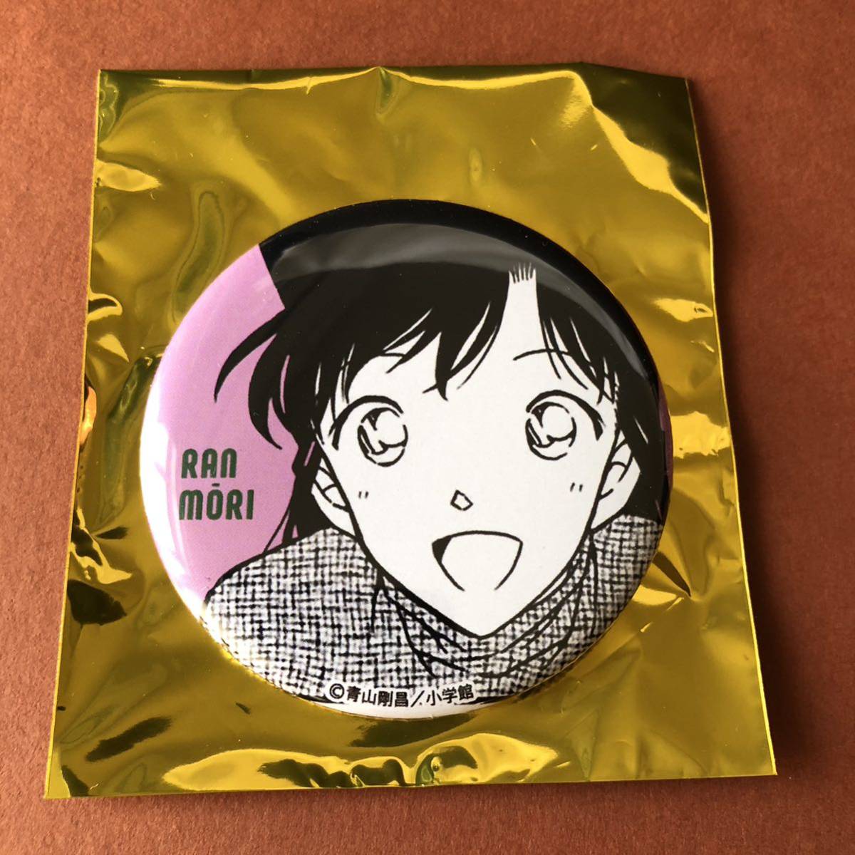 名探偵コナン コナンランド 公式アプリ 幼少期 缶バッジ 毛利蘭 名探偵