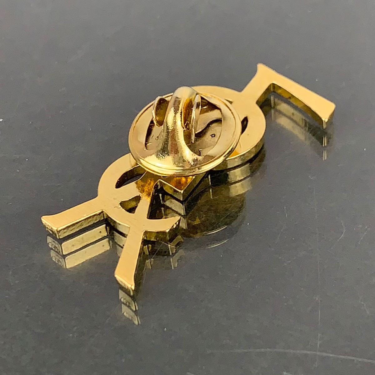 イヴサンローラン ピンブローチ ピンバッジ ピンバッチ ゴールド