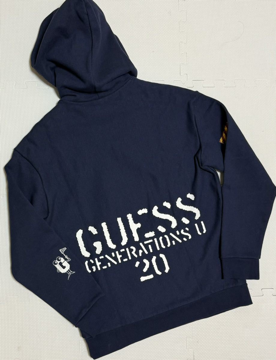 GUESS generationsコラボパーカー クリスマスセール中