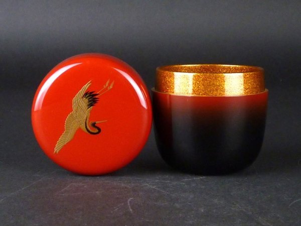 鈴谷 鐡五郎造 椿蒔絵棗 鈴谷 鐡五郎造椿蒔絵棗