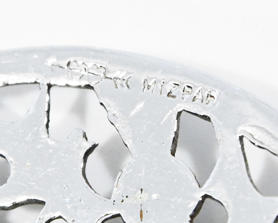 s1702 スコットランドのブローチ 鹿、アザミの透かし模様 MIZPAH社