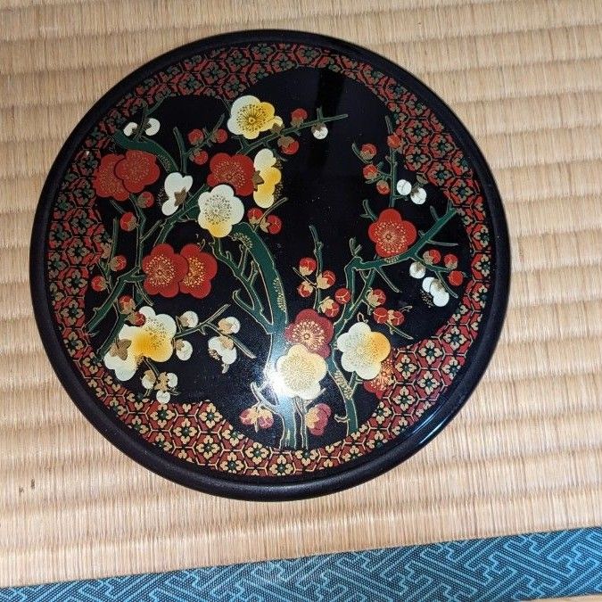 手持ち付 三段お重 梅柄 漆器 おせち お花見 重箱 丸型 円形 持ち手