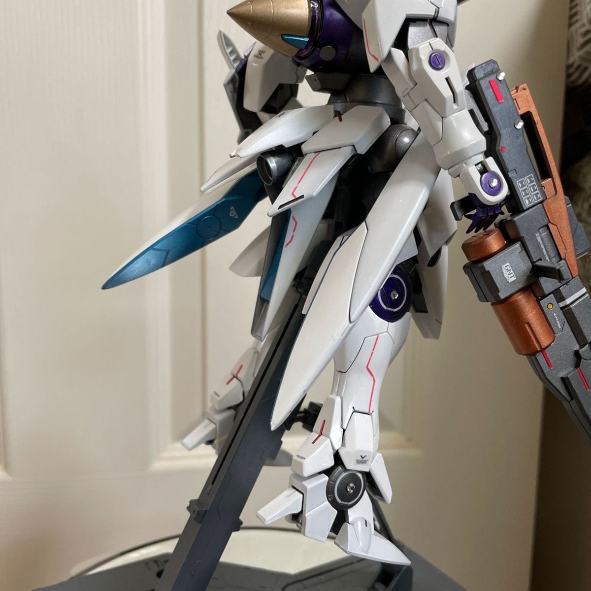 完成品 塗装済み MG GNX-603T ジンクス （1/100スケール ガンダム00