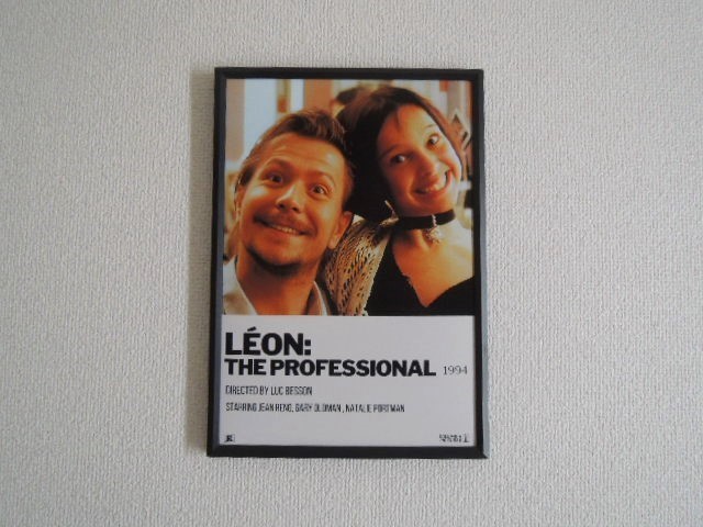 LÉON THE PROFESSIONAL サイン入りポスター（既存額付き） LÉON THE