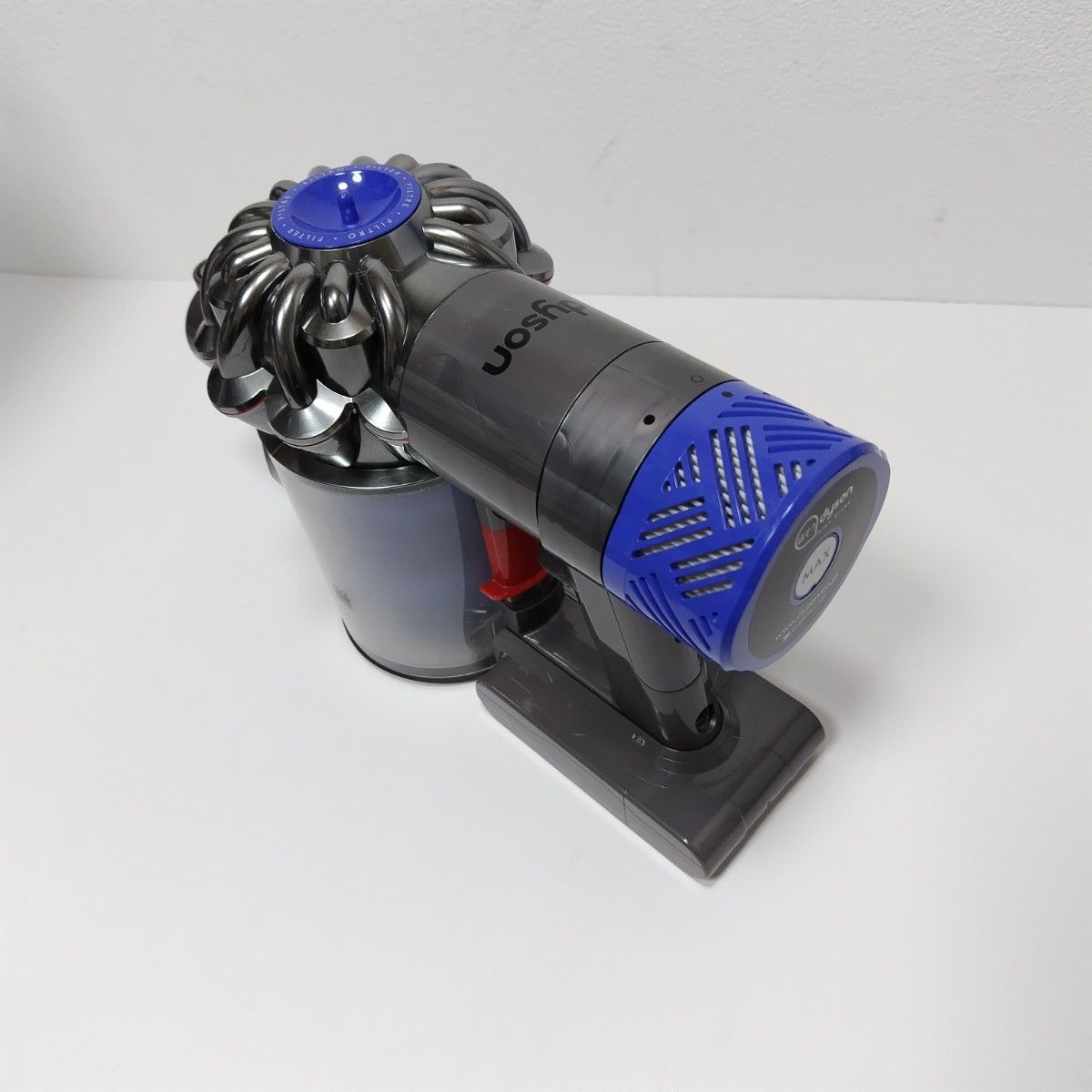 バッテリー新品】Dyson V6 ハンディクリーナー コードレスクリーナー