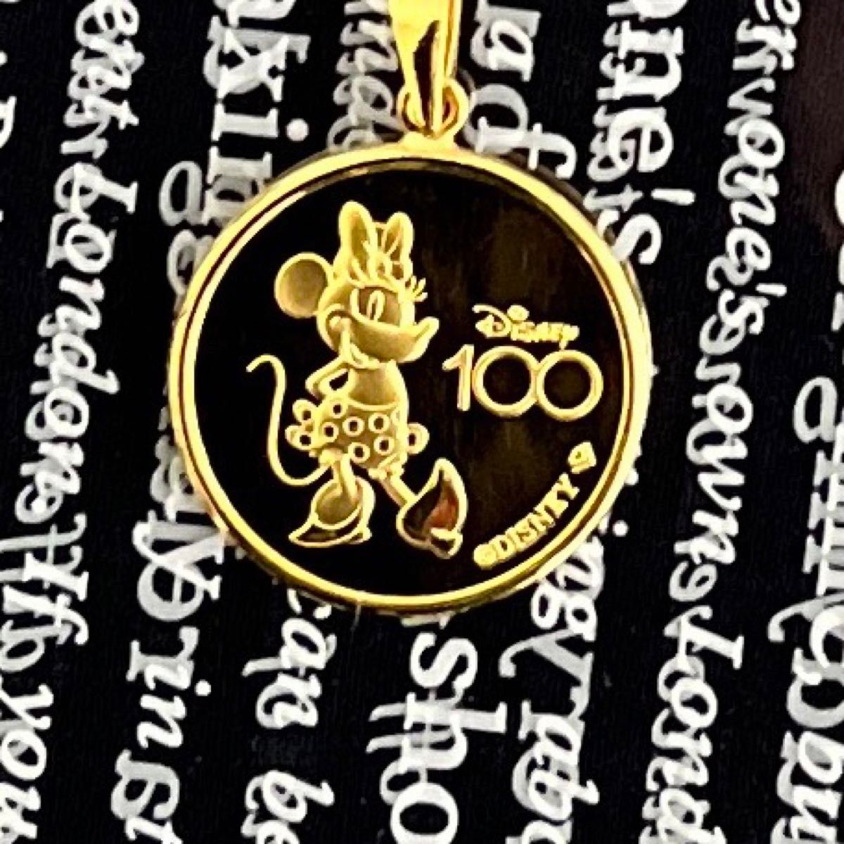 Disney 100 ディズニー 100周年記念 ミッキー＆ミニー 純金 メダル 1