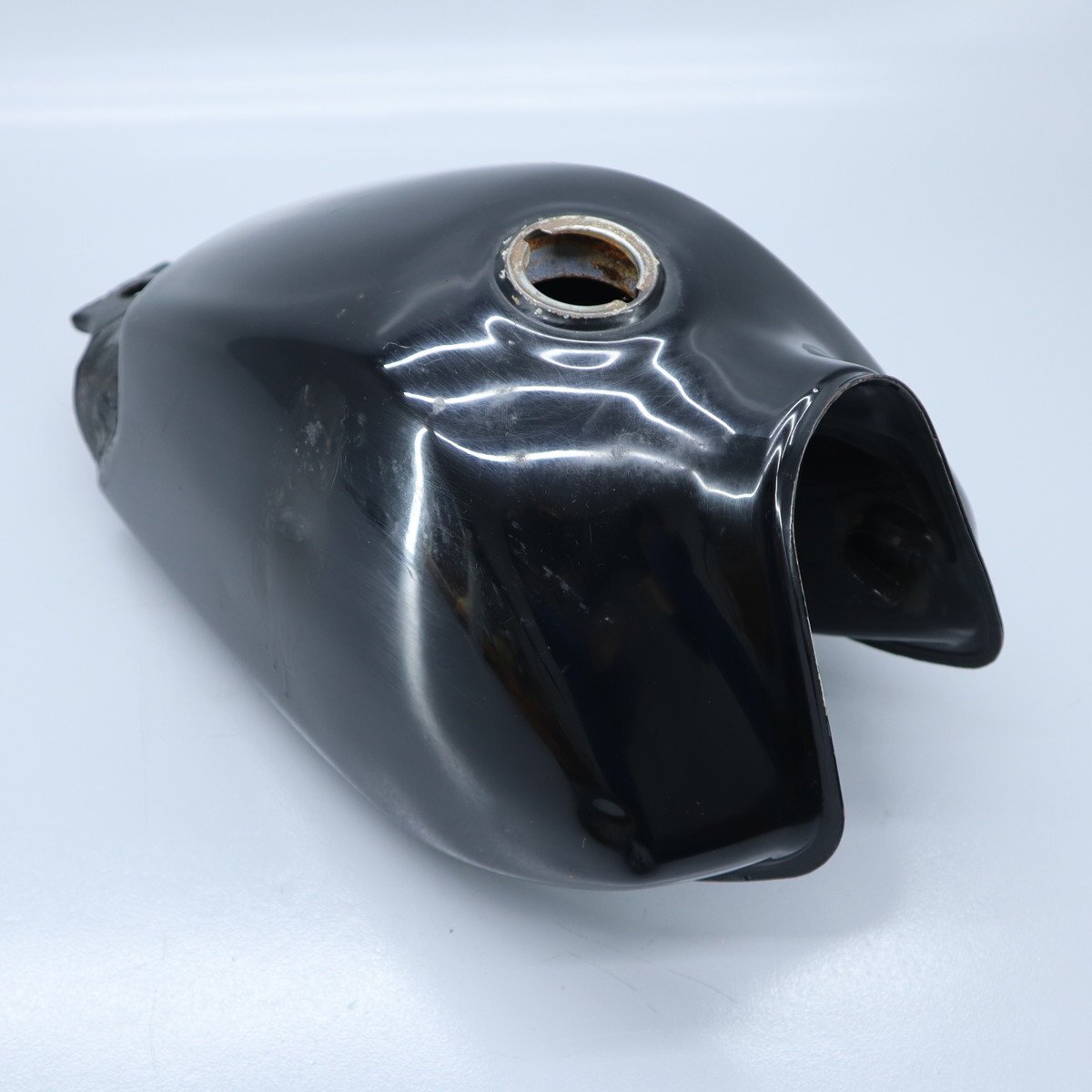 ftr223 燃料タンク黒純正