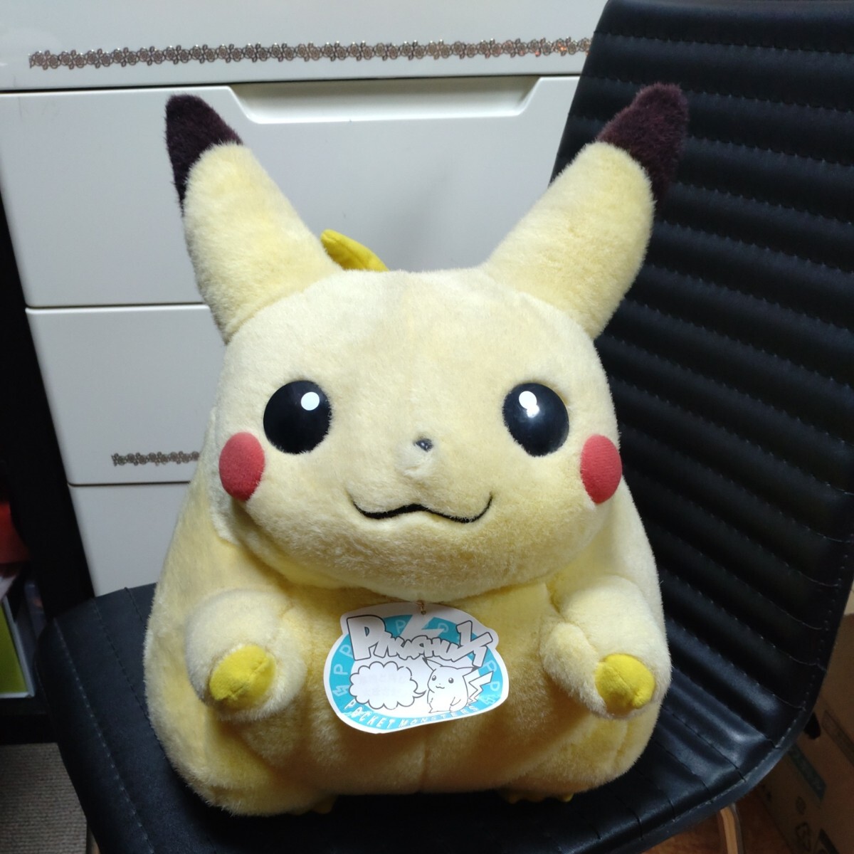 ピカチュウ ぬいぐるみ初期 TOMY ポケットモンスター ポケモン等身大