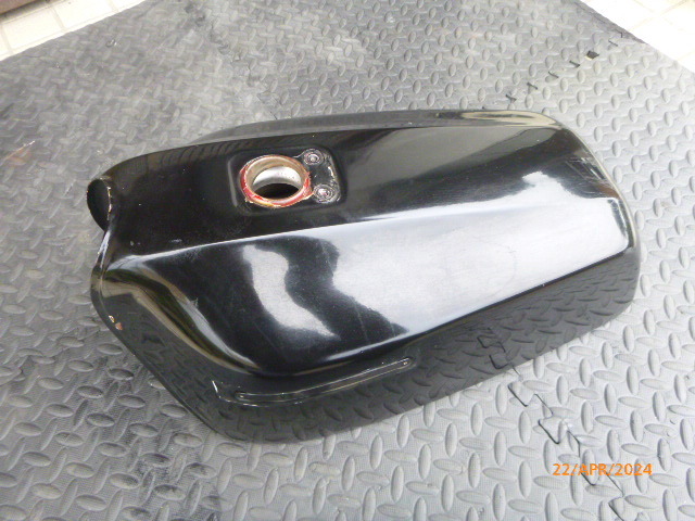 Yahoo!オークション - Z400FX/Z550FX 貴重 当時物 純正 タンク カワサ