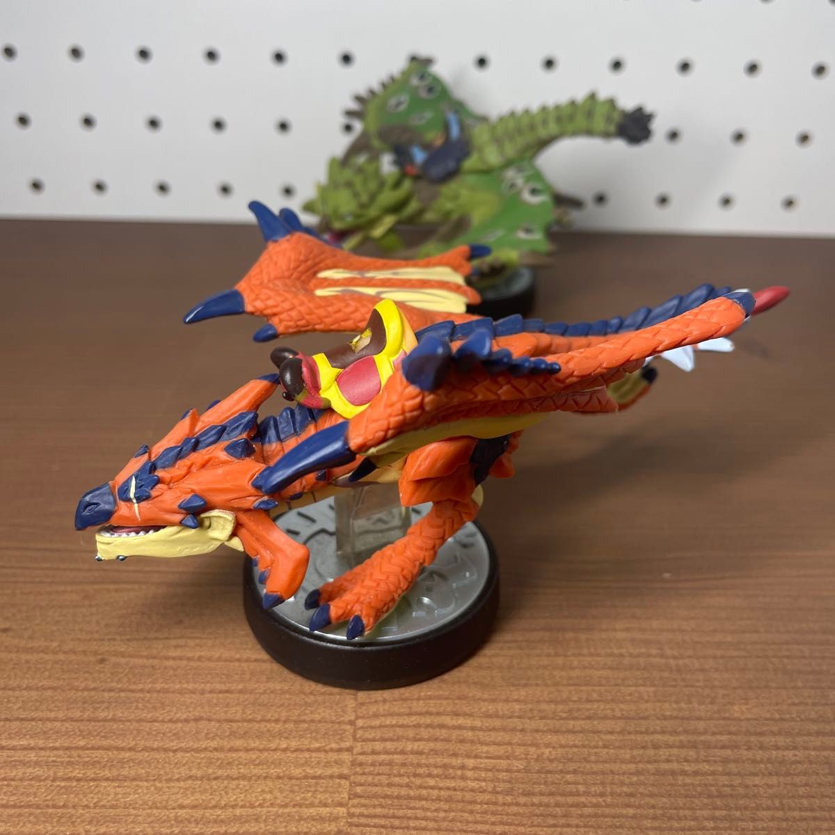 amiibo リオレイア&シュヴァル アミーボ モンハンストーリーズ Amazon