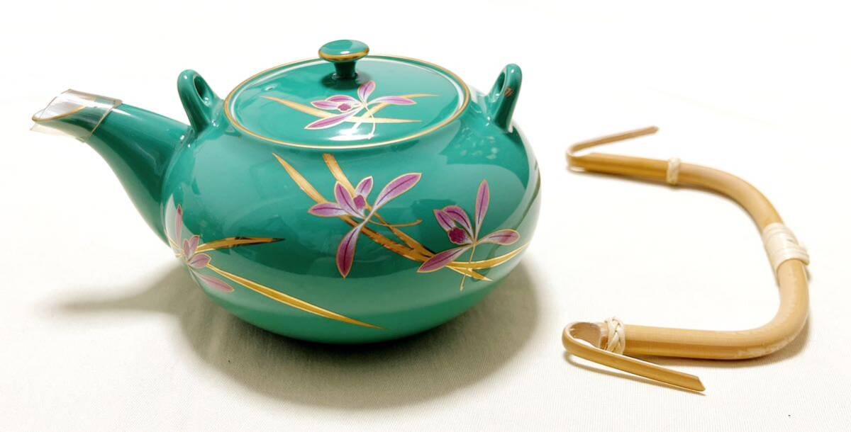 新品 香蘭社 金彩 グリ－ン下地 ピンク蘭柄 急須＆湯呑5客 蘭遊 茶器