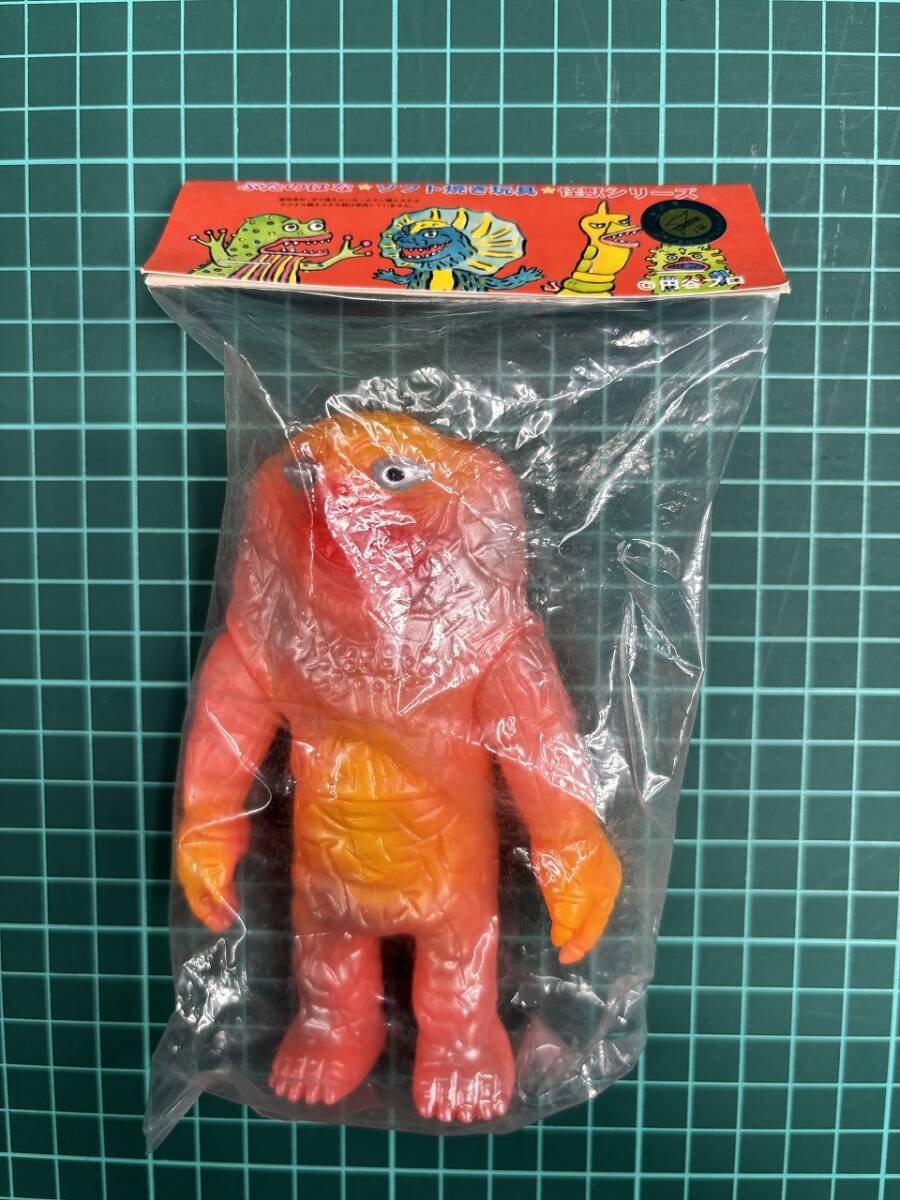 ぶたのはな チブル星人 ソフビ焼き玩具 ウルトラマン ぶたのはな