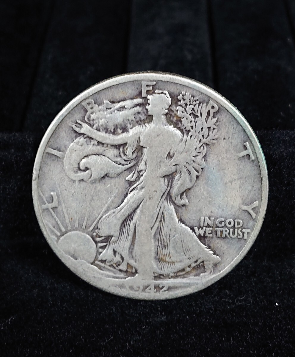 Yahoo!オークション - 【銀貨】「 ウォーキングリバティ」1942年 アメ