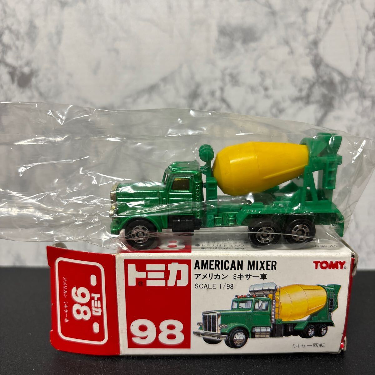 Yahoo!オークション - 1/98スケール アメリカンミキサー車 (グリーン×