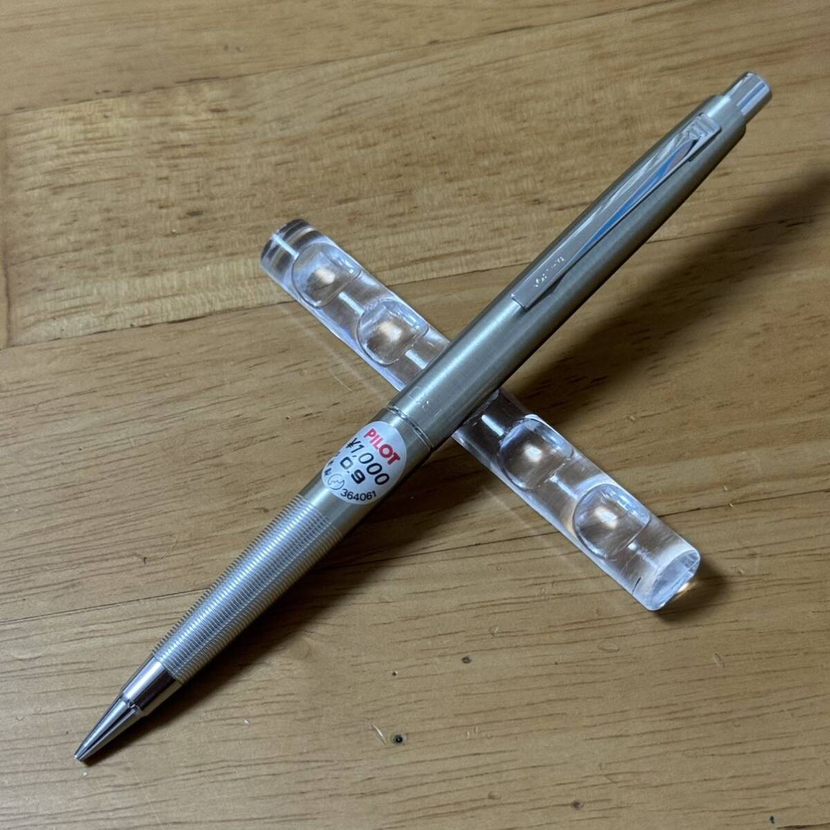 PILOT 多色ボールペン シルバー 廃盤 パイロット4色 昭和レトロ 激