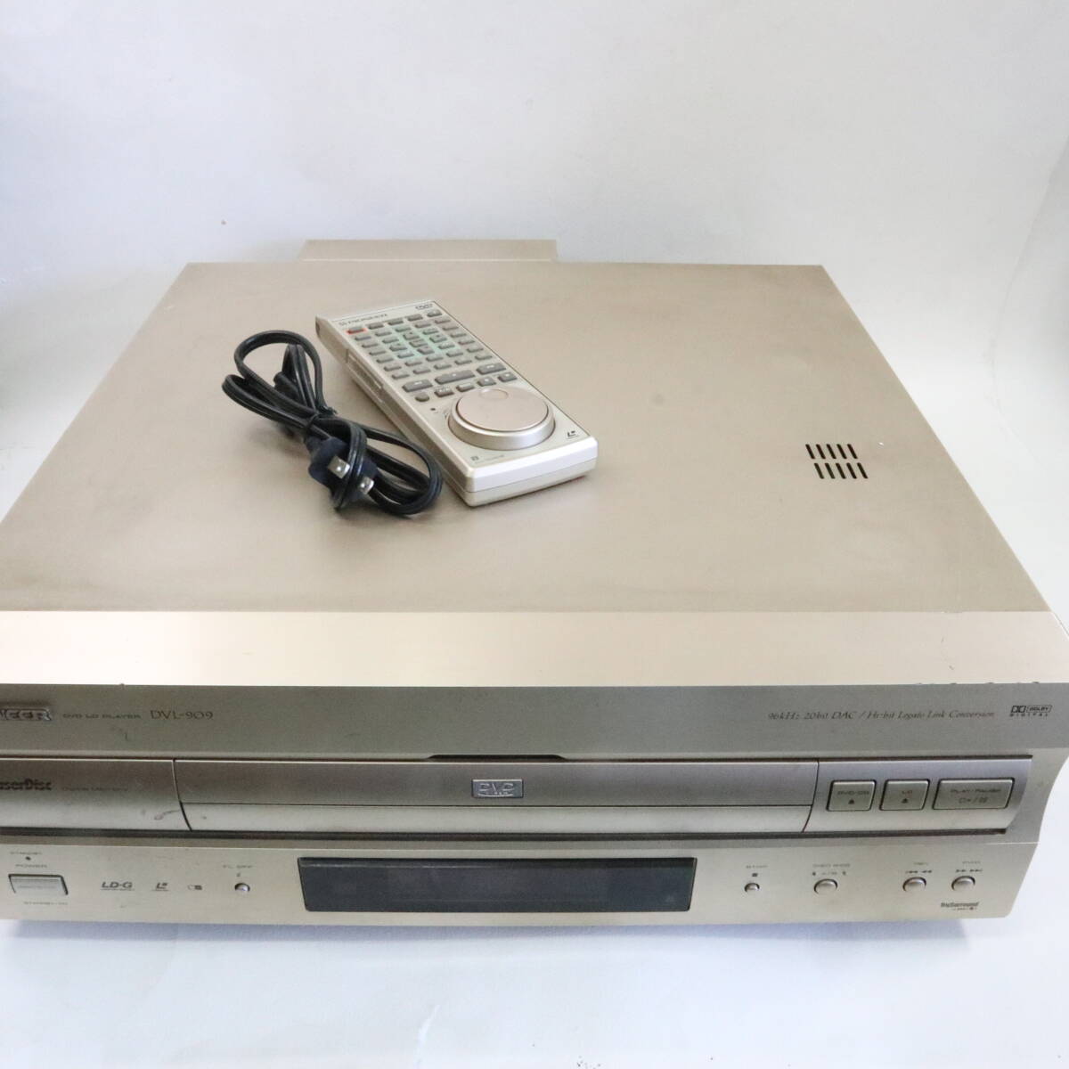 Pioneer DVD⁄LDコンパチブルプレーヤー カラオケ対応 DVL-K88 PIONEER