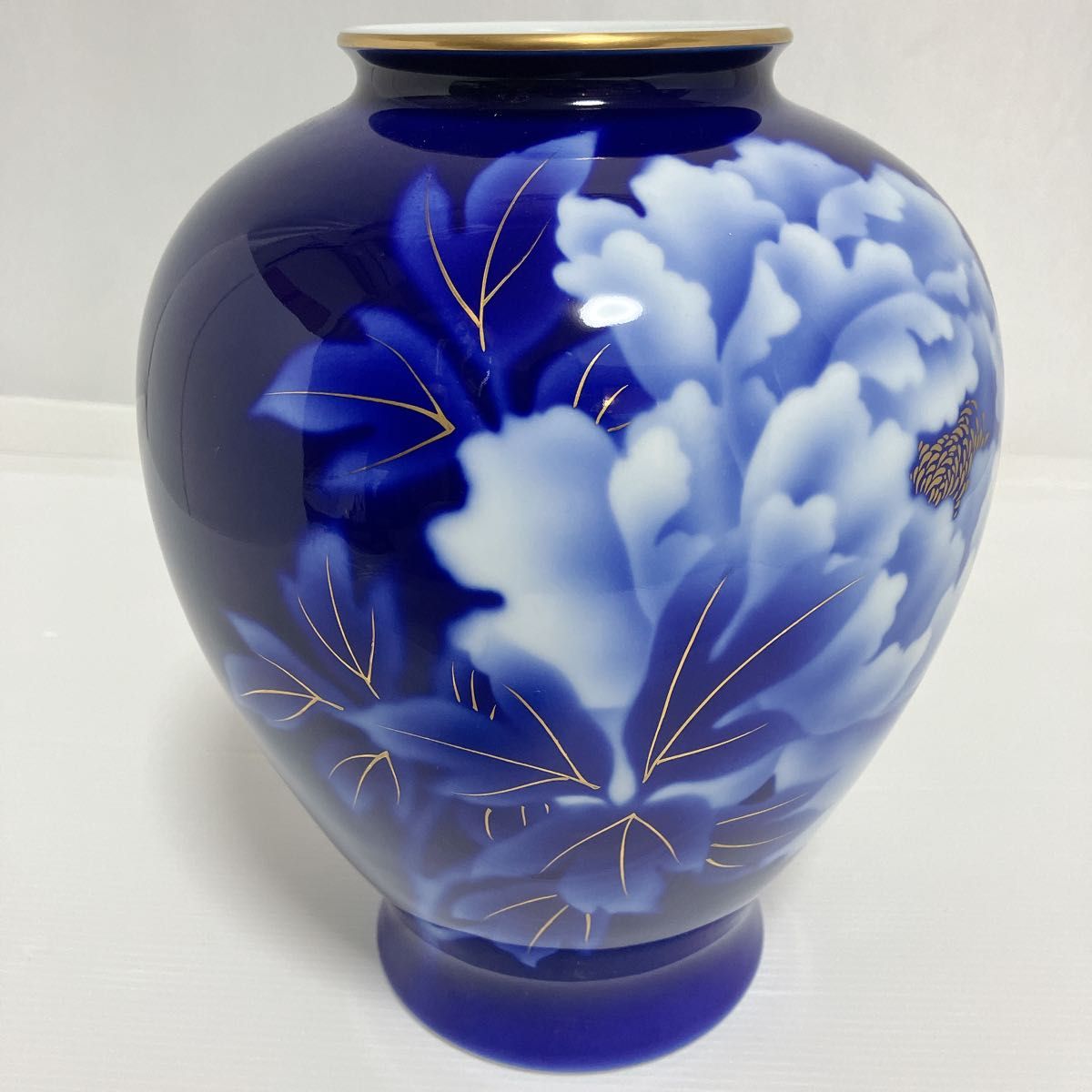 宮内庁御用達】深川青磁 ／ 購入 瑠璃 牡丹 花瓶 深川製磁 ルリ牡丹