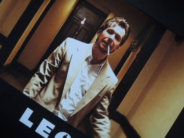 LÉON THE PROFESSIONAL サイン入りポスター（既存額付き） LÉON THE