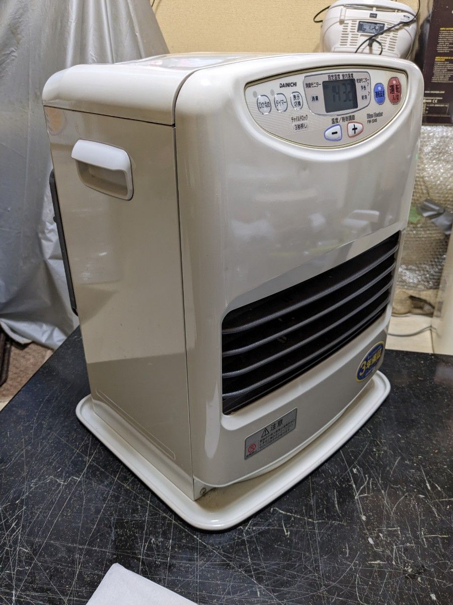 新品】 ダイニチブルーヒーター FW-32S4 ムーンホワイト ダイニチ 石油