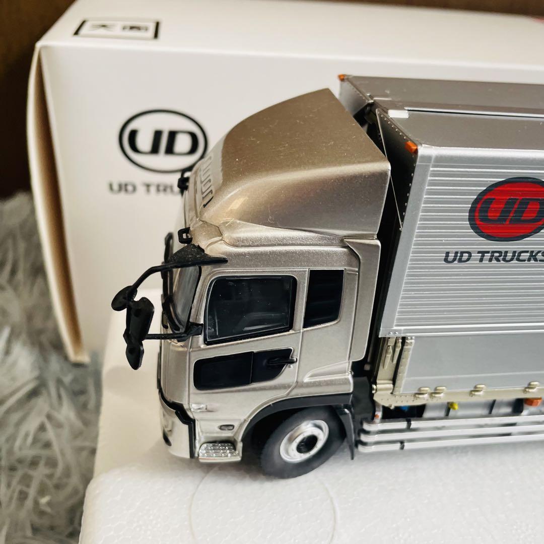 UDトラックス 1/43 Quon トラック シルバー Kyosho Original 1/43 UD