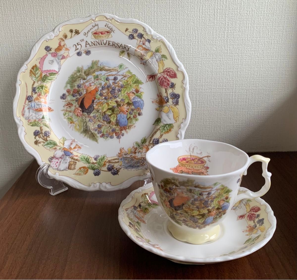 ブランブリーヘッジ スプリング オーバル 壁掛けプレート レア 未発売